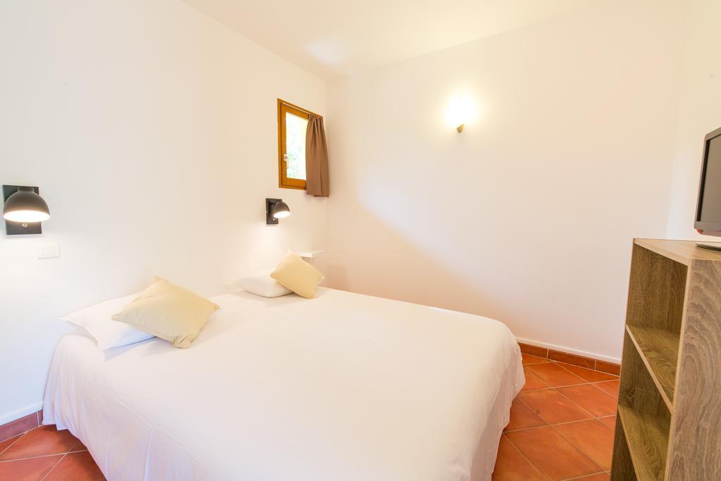 Casa Vecchia Rooms + Apartments Кальви Номер фото